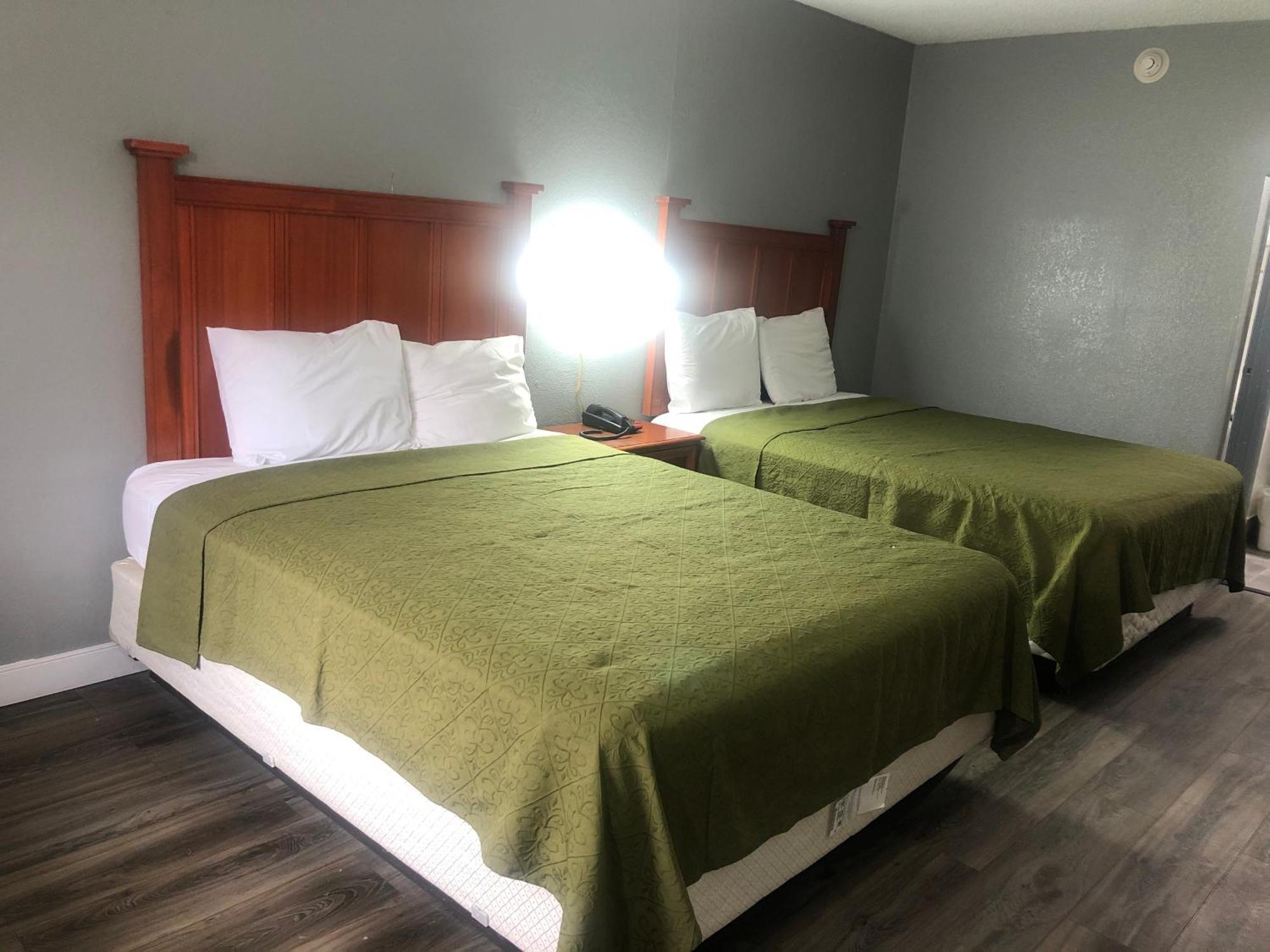 Rodeway Inn Норт-Литл-Рок Экстерьер фото